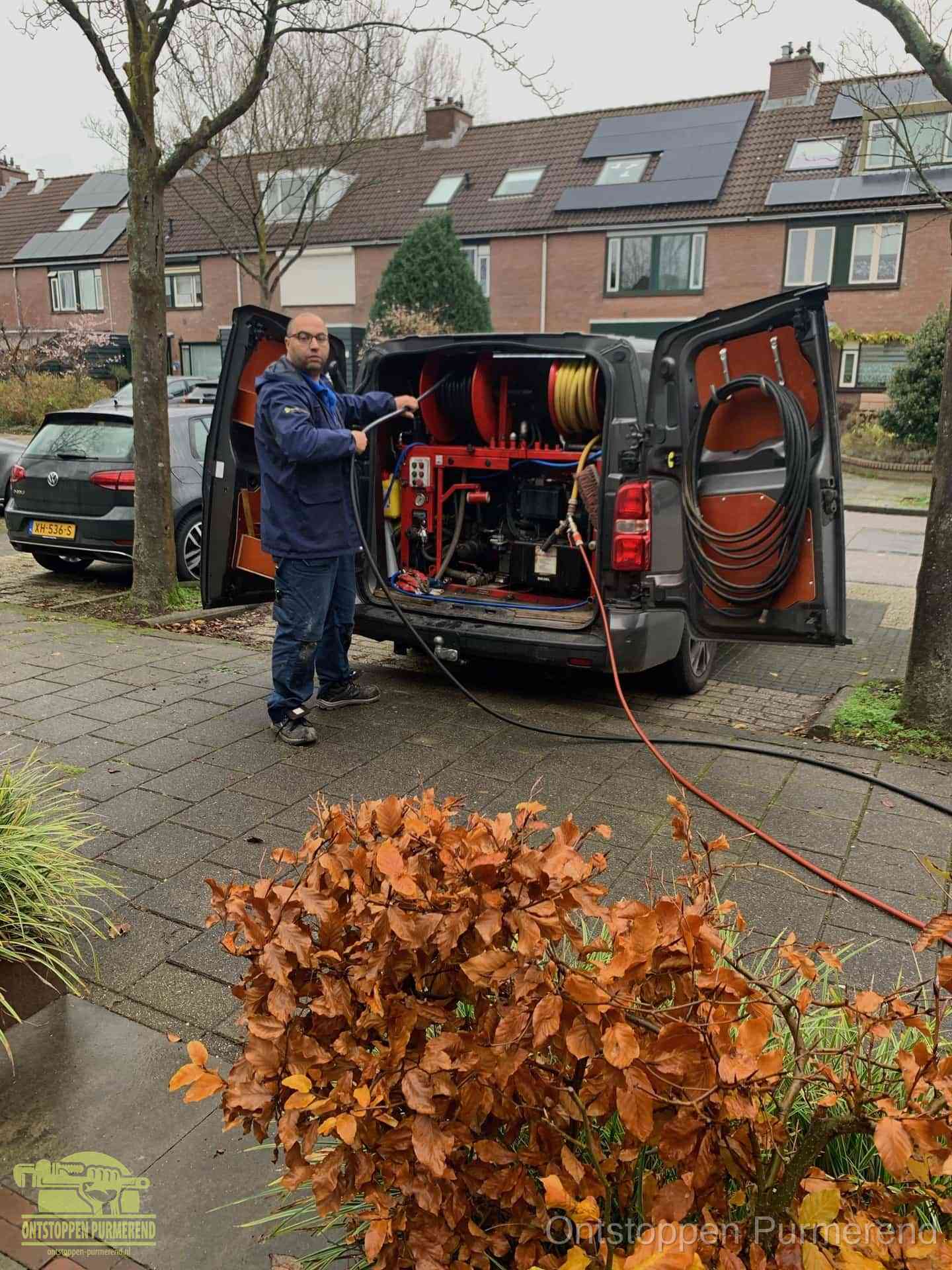 Rioolservice in de wijk in Purmerend